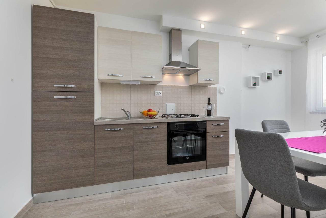 PUY Apartment Sole מראה חיצוני תמונה